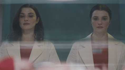 'Dead Ringers' Review: Rachel Weisz Stuns in Amazon's Drama.